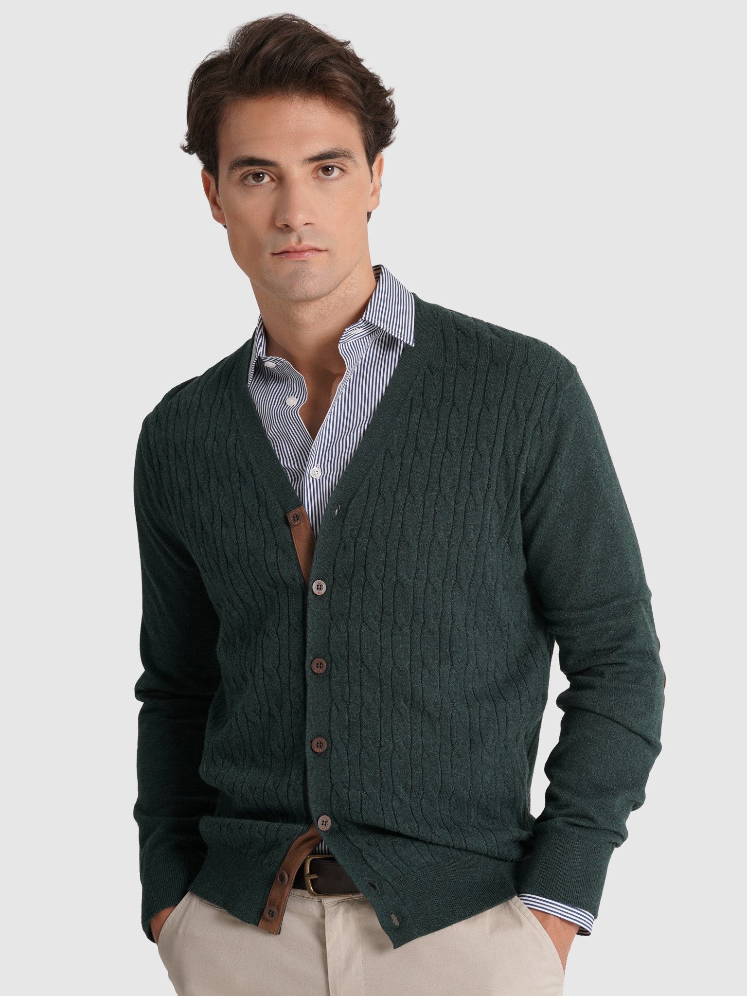 JERSEY DE LANA VERDE CON CODERAS MR REGULAR FIT. AZUL