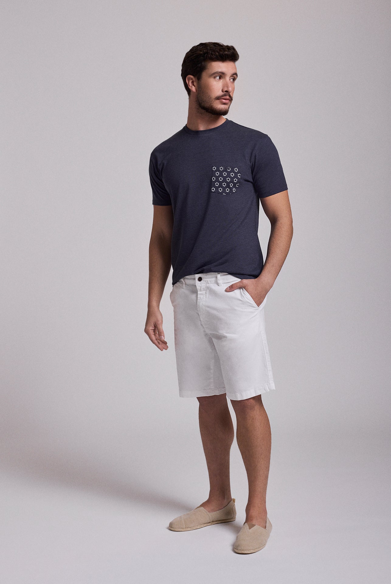 WHITE COTTON BERMUDA REGULAR FIT MR. BLUE