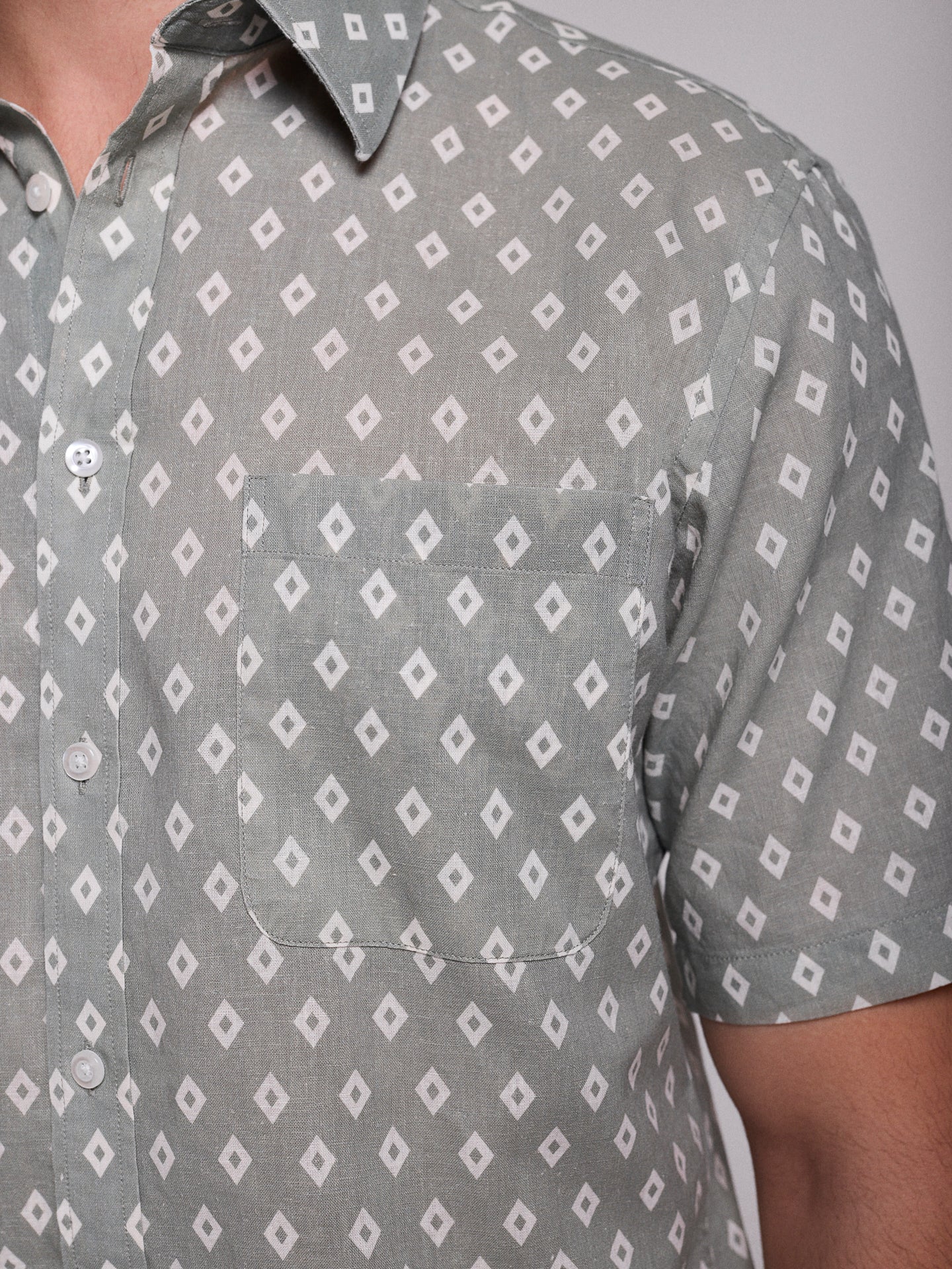 CAMISA LINO VERDE MANGA CORTA REGULAR FIT MR. AZUL