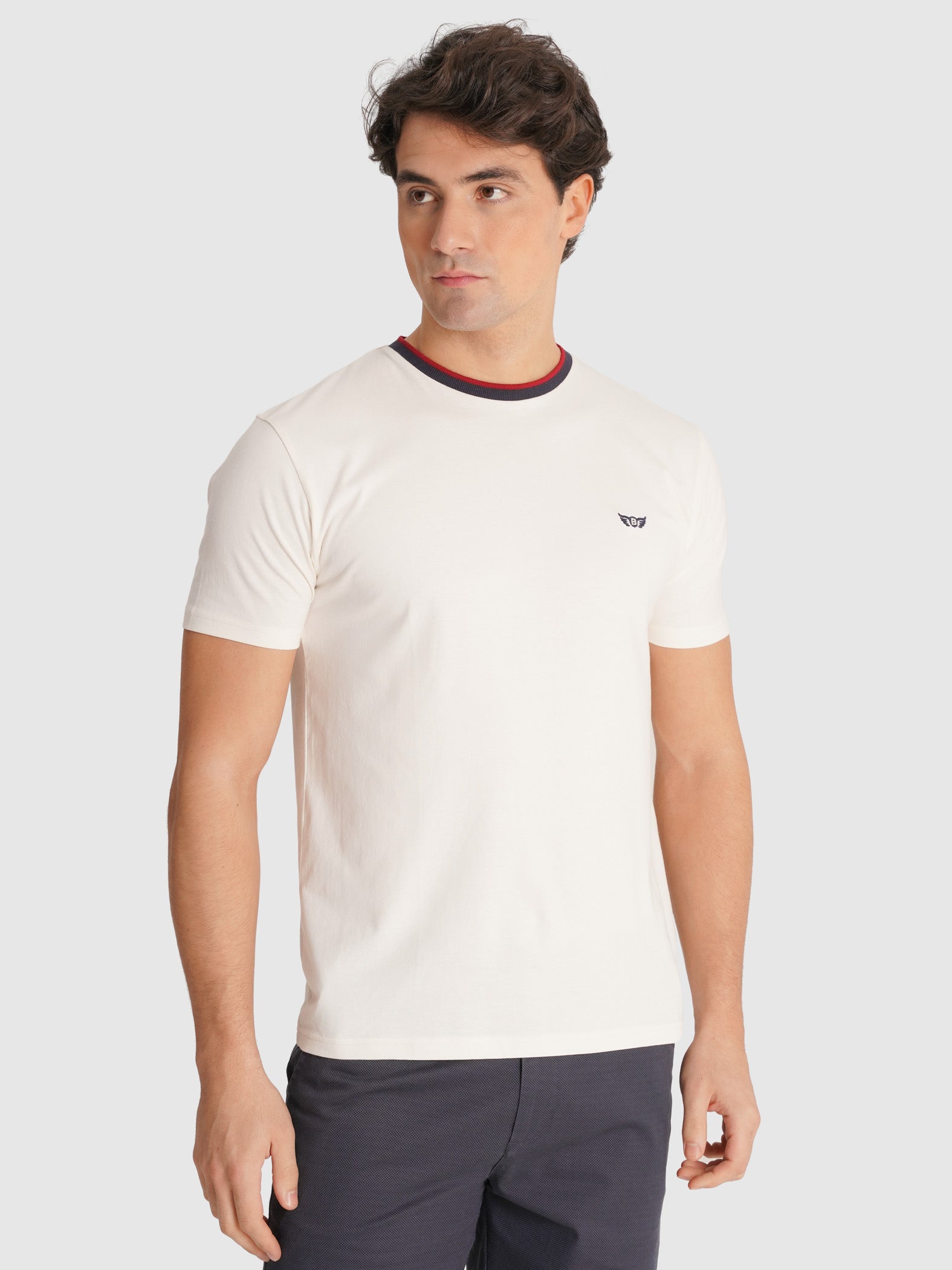 T-SHIRT ALGODÃO BRANCA MANGA CURTA REGULAR FIT MR. BLUE