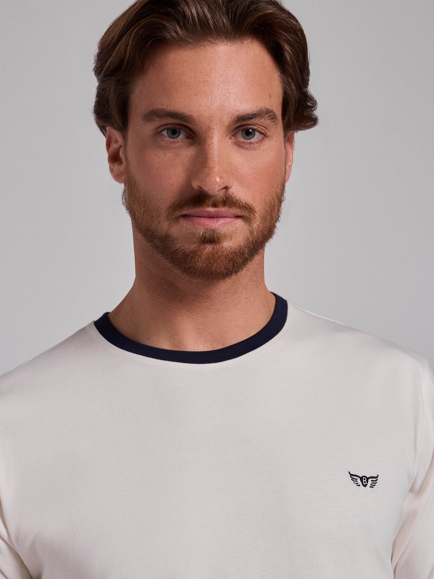 T-SHIRT ALGODÃO BRANCA MANGA CURTA REGULAR FIT MR. BLUE