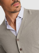 CARDIGAN ALGODÃO REGULAR FIT BEGE LISO MR. BLUE